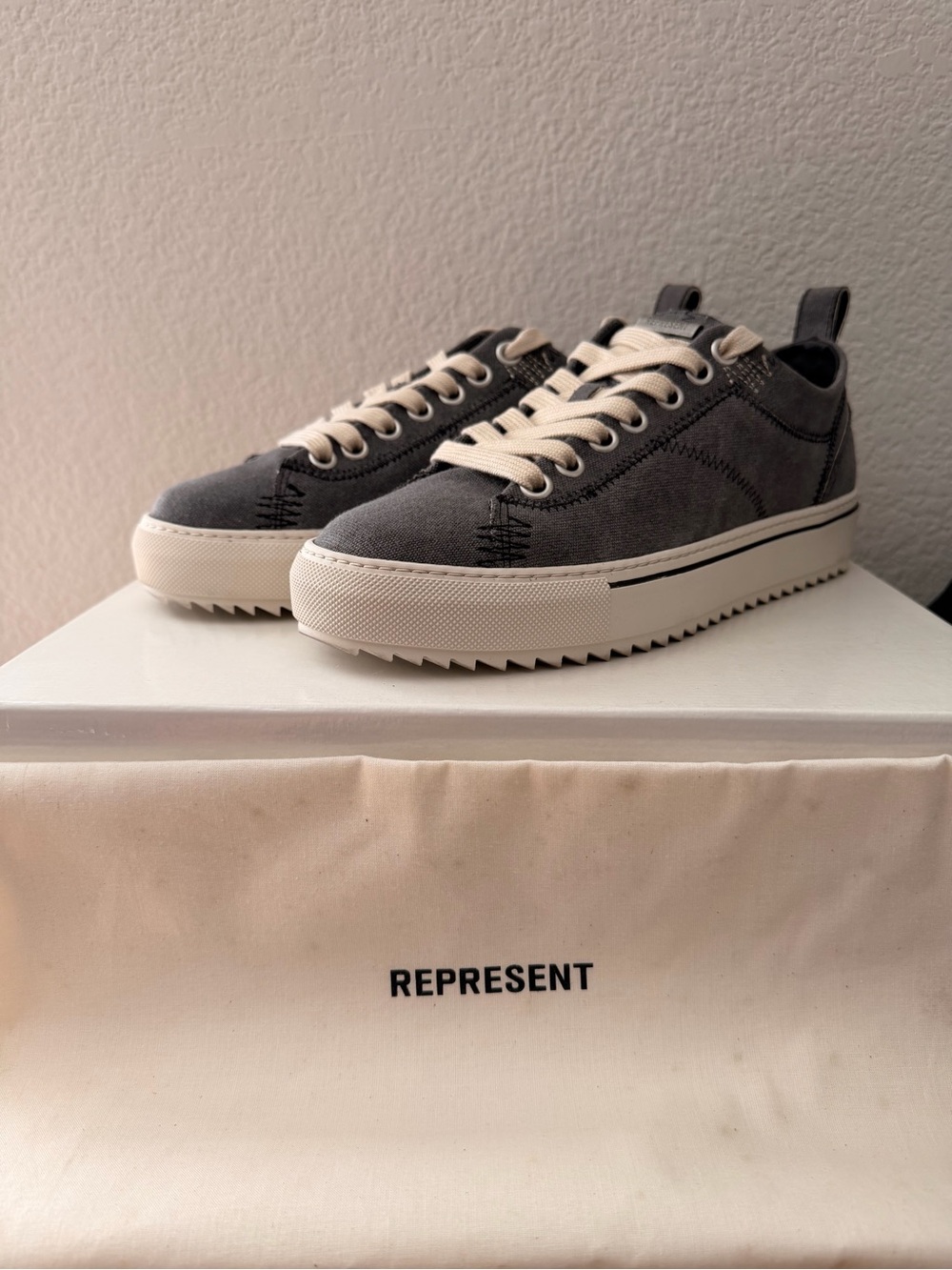 Represent Men's Gray Suede Low-Top Sneakers
